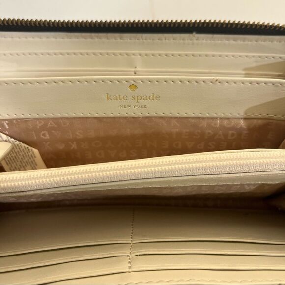 Kate Spade Harmony Heart Embossed Wallet - Picture 7 of 8